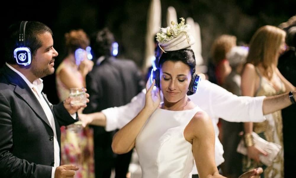 Matrimonio silentparty Wedding silent disco with Silentsystem wireless headphones